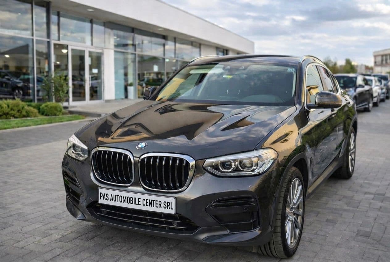 Showroom Automobile Center